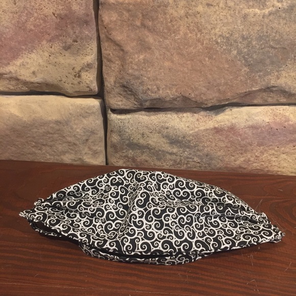 Handmade Cloth Face Mask with Filter Pocket - Picture 4 of 4